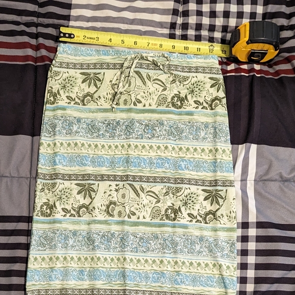 Green Mixed Pattern Maxi Skirt - Picture 6 of 6